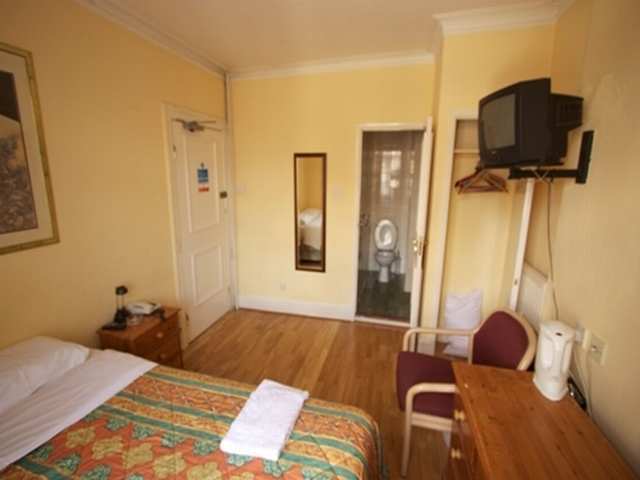 Camelot House Hotel ลอนดอน ภายนอก รูปภาพ
